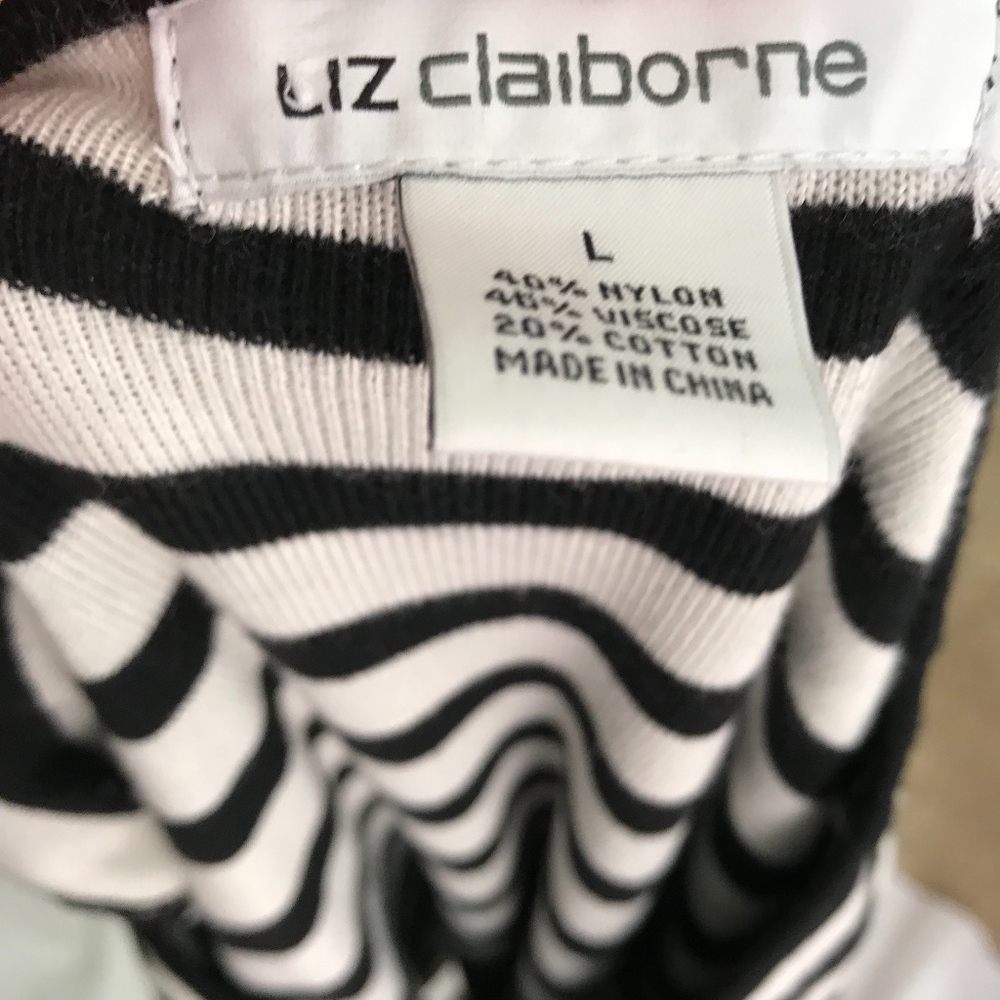 Liz Claiborne Black White Stripe Top 331-3 - Picture 3 of 5